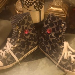 😂🤣😆 HIGH TOP COACH SNEAKERS “Up or down”